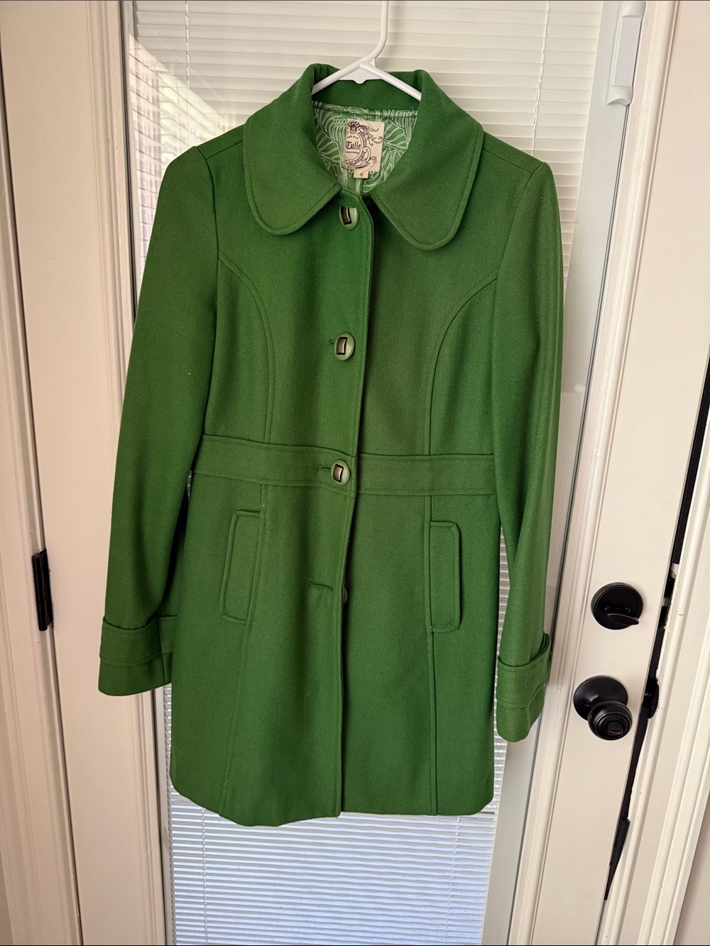 Tulle Women's Green Button-Front Coat